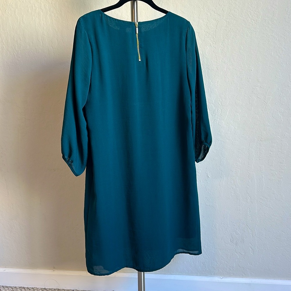 H&M Shift Dress - Picture 2 of 3